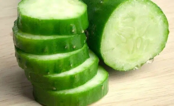 Cucumber for freckle removal